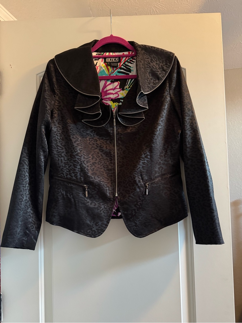 berek Black Ruffle Collar Women's Jacket